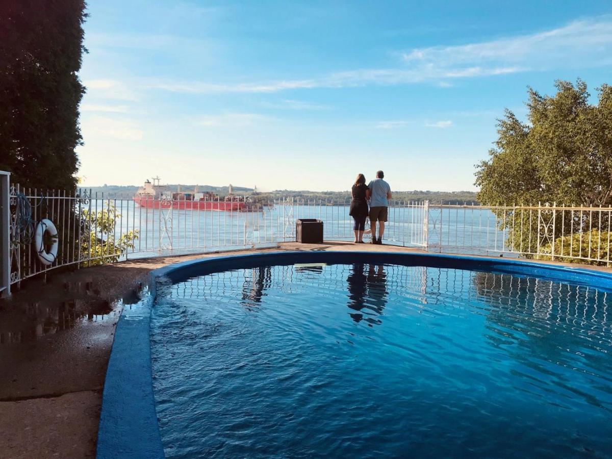 Goeliche Hotel Et Appartement Saint-Laurent-de-l'ile d'Orleans Eksteriør billede