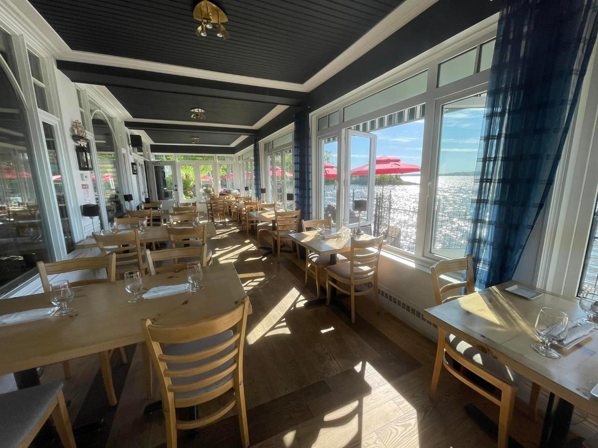 Goeliche Hotel Et Appartement Saint-Laurent-de-l'ile d'Orleans Eksteriør billede