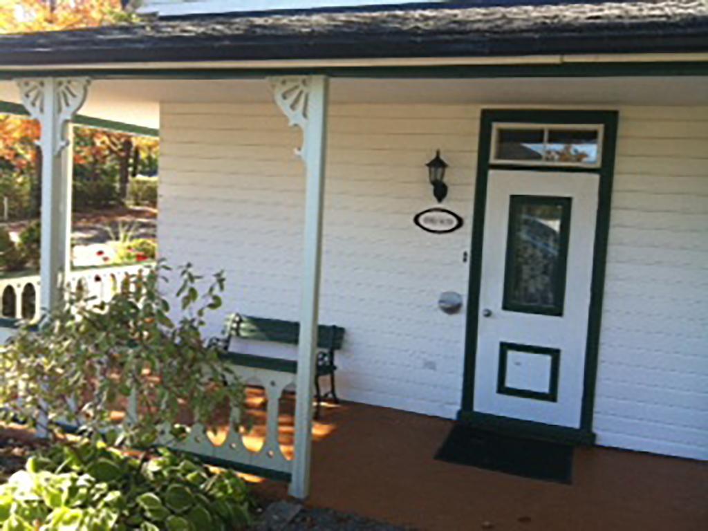 Goeliche Hotel Et Appartement Saint-Laurent-de-l'ile d'Orleans Værelse billede